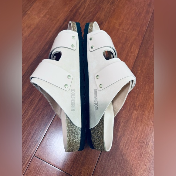 Birkenstock Uji Nubuck shine Leather straps slide sandals in new beige 10-10.5 - Picture 6 of 14